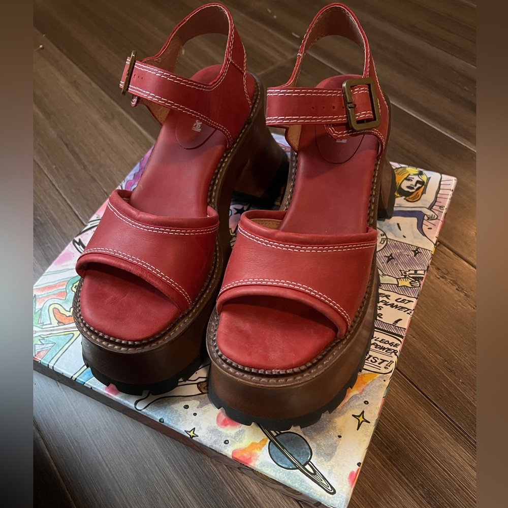 Sold Out Jeffrey Campbell Soda-Water Platform Shoe